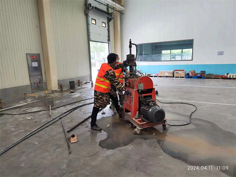 奎文厂房地面下沉塌陷注浆加固施工